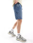 Фото #5 товара ADPT loose fit denim cargo shorts in mid wash