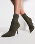 ASOS DESIGN – Extra – Gerippte Sock Boots in Khaki mit Stiletto-Absatz