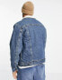 Фото #6 товара Levi's sherpa trucker jacket in light blue wash