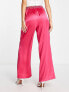 ASOS DESIGN – Hose aus Satin in Hot Pink mit Faltendetail