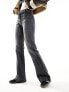 Фото #4 товара Wrangler flared jeans in washed black with front pockets