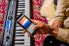 Фото #6 товара Casio LK-S450 Casiotone Top Illuminated Keyboard with 61 Velocity-Dynamic Keys in Piano Look with 600 Sounds and 200 Accompaniment Rhythms & Amazon Basics AA Alkaline Batteries