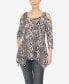 ფოტო #1 პროდუქტის Women's Snake Print Cold Shoulder Tunic