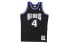 Фото #1 товара Mitchell & Ness NBA 复古运动球衣 AU球员版 98-99赛季 国王队 克里斯韦伯 4号 男款 黑色 / Жилетка баскетбольная Mitchell & AJY4LG19021-SKIBLCK98CWE