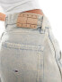 Фото #2 товара Tommy Jeans Daisy baggy jeans in light wash