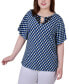 ფოტო #1 პროდუქტის Plus Size Short Flutter Sleeve Knit Top