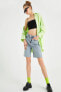 Фото #2 товара Джинсовые шорты женские Koton 2SAL40028MD Нормальная талия разноцветные