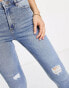 Фото #6 товара Miss Selfridge Lizzie high waist ripped hem skinny jean in midwash blue