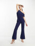 Lavish Alice – Ausgestellter, schulterfreier Jumpsuit in Marineblau