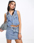 Фото #4 товара Guess Originals co-ord denim belt skirt in medium wash