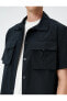 Фото #5 товара Рубашка мужская Koton Спортивная с карманом Stopper Classic Collar Short Sleeve