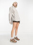 Фото #4 товара Weekday regular fit shirt in beige and off-white stripe