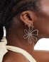 Фото #1 товара DesignB London oversized flower stud earrings in silver