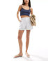 Фото #1 товара Hollister high rise linen tailored striped short in white