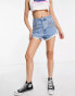 Фото #2 товара Signature 8 embellished pocket edge raw hem denim short in mid wash