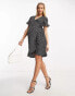 Фото #4 товара Vero Moda Maternity wrap mini dress in black spot print