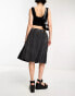 Фото #3 товара COLLUSION tiered washed 90's knee length skirt with toggles in grey