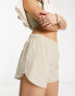 Фото #1 товара Columbia hike short in beige exclusive to ASOS