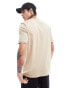 Фото #3 товара HUGO Red diragolino t-shirt in beige with central logo badge