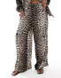 Фото #2 товара Extro & Vert Plus plisse trousers in leopard print co-ord