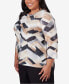 ფოტო #4 პროდუქტის Plus Size Classic Abstract Chevron Top