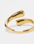 Фото #2 товара ASOS DESIGN Curve waterproof stainless steel ring with wraparound design in gold tone