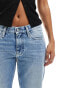 Calvin Klein Jeans – Gerade geschnittene Jeans in heller Waschung mit niedrigem Bund