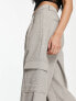 Фото #5 товара Object tailored cargo trousers in grey melange