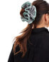 Фото #3 товара DesignB London gingham hair scrunchie with contrast green stitching