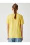 Kadın Sarı Baskılı Kısa Kollu T-Shirt