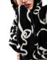 Monki oversized zip front hooded sweater in mono scribble print Schwarz-weißes Kritzelmuster, 2XS - EU 32 - фото #3