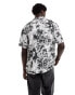 Фото #3 товара Levi's short sleeve tropical print relaxed fit camper shirt in cream