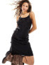 Фото #7 товара Urban Revivo applique detail satin camisole dress in black