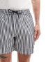 Farah textured stripe short in white