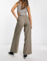 Фото #4 товара COLLUSION dad tailored trouser in taupe