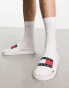 Фото #4 товара Tommy Jeans flag logo pool sliders in white