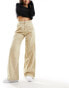 Фото #3 товара Levi's Pleated wide leg trouser in tan