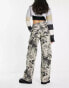 Фото #4 товара Urban Revivo relaxed denim cargo trousers in mixed grey