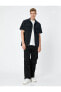 Фото #1 товара Рубашка мужская Koton Спортивная с карманом Stopper Classic Collar Short Sleeve