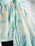 ASOS DESIGN – Babydoll-Camisolekleid aus Dobby-Stoff mit seitlichem Wasserfalldesign und verschwommenem Blumenmuster