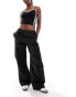 Levi's parachute pant in black