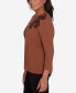 ფოტო #4 პროდუქტის Women's Rue Rivoli Floral Embroidery Top with Three Quarter Sleeves