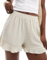 Miss Selfridge textured frill short in stone Серый, L - EU 44-46 - фото #2