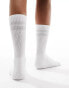 Фото #2 товара Vero Moda sporty ribbed socks in white and grey