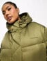 Фото #4 товара Tommy Jeans Plus long satin puffer coat in olive green