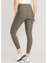 Фото #2 товара Extra High-Waisted PowerLite Lycra® ADAPTIV 7/8 Leggings