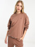 Фото #3 товара Miss Selfridge oversized sweatshirt co-ord in mocha