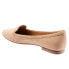 Фото #5 товара Trotters Hannah T2270-130 Womens Beige Leather Slip On Loafer Flats Shoes 12