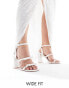 Фото #1 товара Be Mine Wide Fit Bridal Angelin bow block heel sandals in ivory