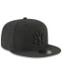 Фото #3 товара Мужская бейсболка черная бейсбольная с логотипом и с прямым козырьком New Era New York Yankees Blackout 59FIFTY Fitted Cap